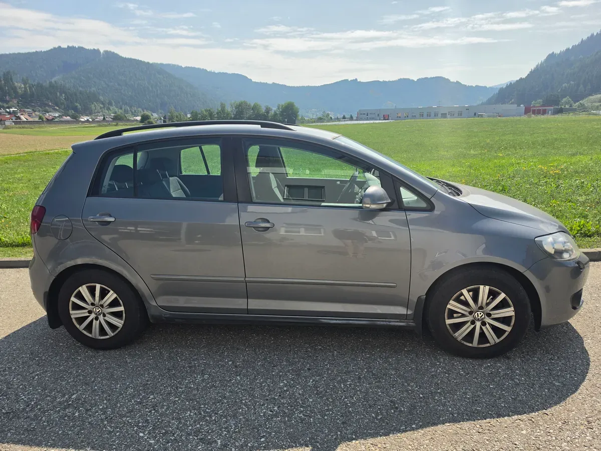 Volkswagen Golf 2013 photo 2