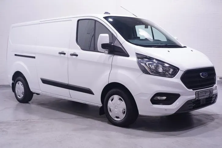 Ford Transit Custom 2023 photo 2