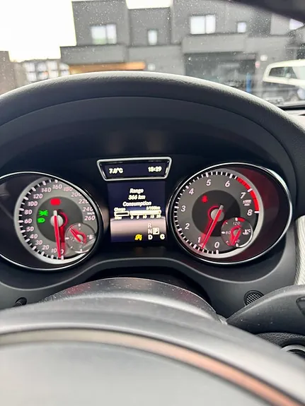 Mercedes-Benz Gla180 2016 photo 3