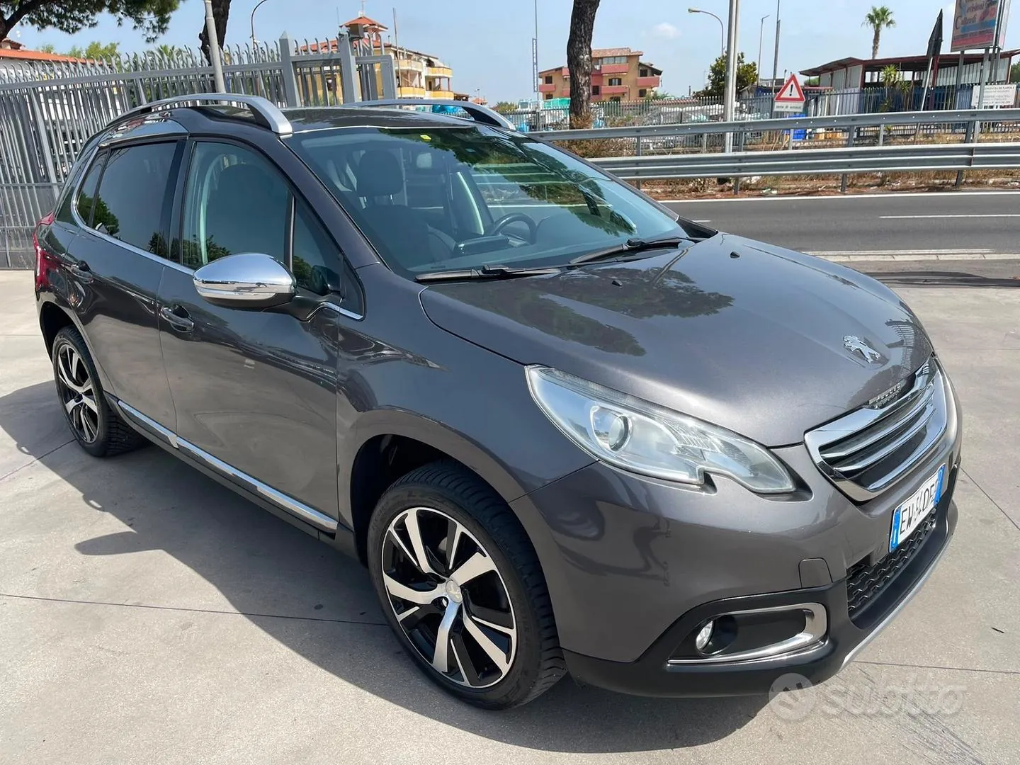 Peugeot 2008 2014 photo 2