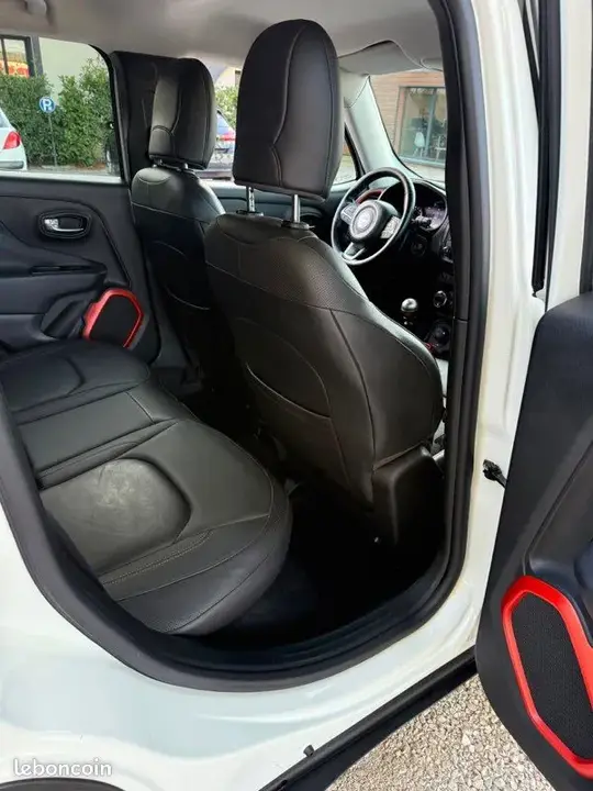 Jeep Renegade 2015 photo 5