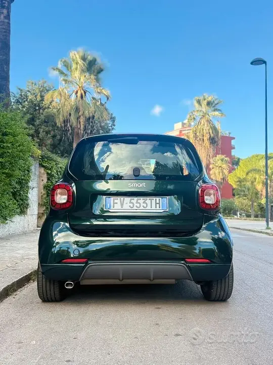 Smart Fortwo 2019 photo 4