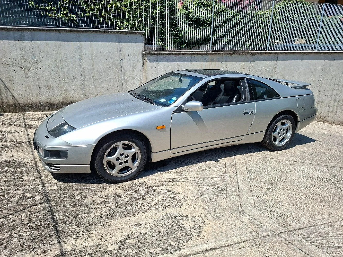 Nissan 300 Zx 1996 photo 2