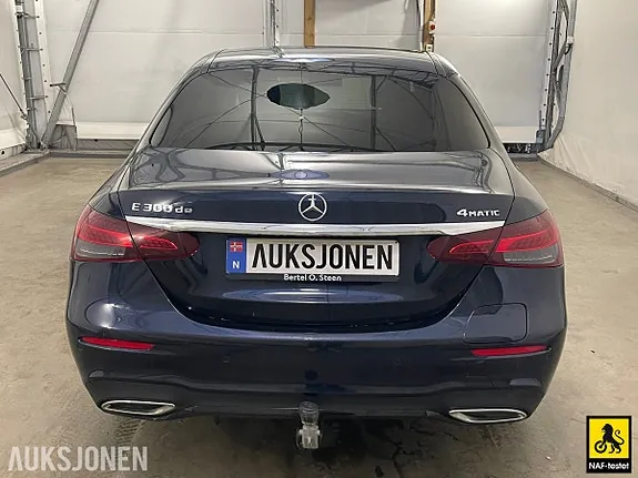 Mercedes-Benz E-Class 2022 photo 3