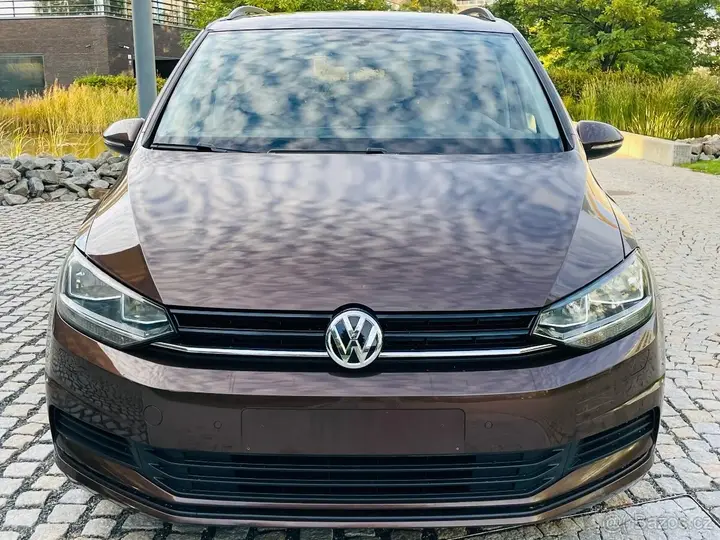 Volkswagen Touran 2023 photo 3