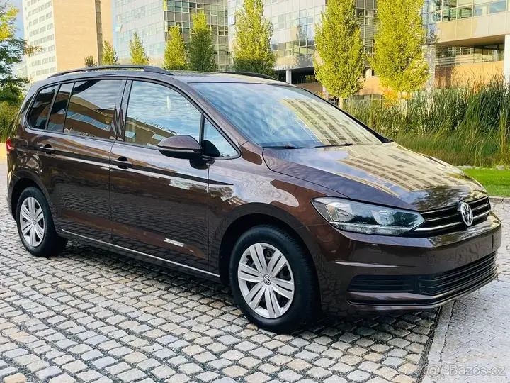 Volkswagen Touran 2023 photo 5