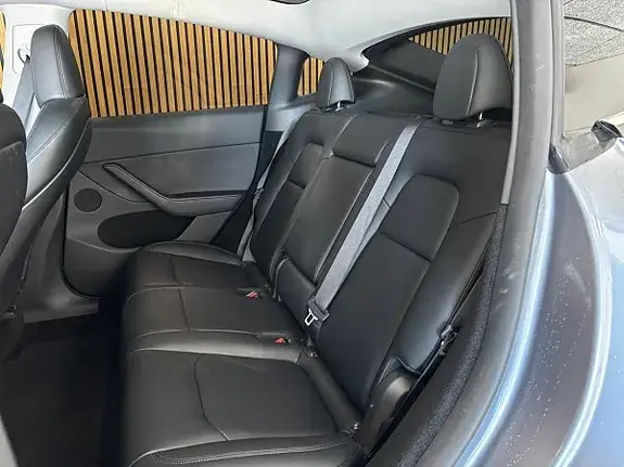 Tesla Model Y 2023 photo 5