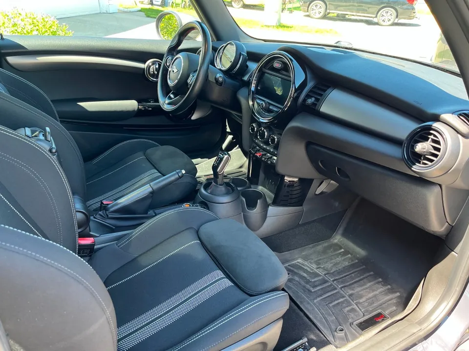 Mini Cooper S 2020 photo 3
