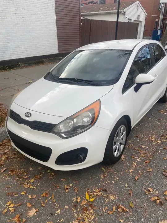 Kia Rio 2013 photo 2