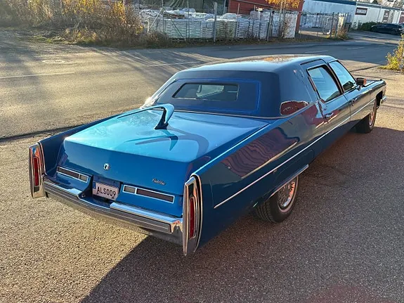 Cadillac Fleetwood 1974 photo 3