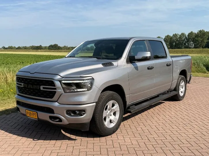 Ram 1500 2024 photo 2