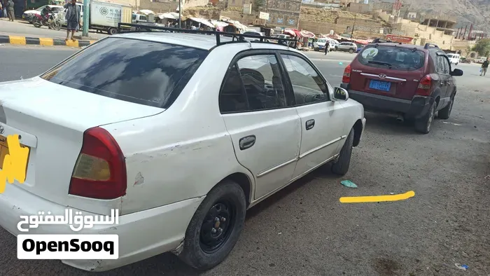 Hyundai Accent 2000 photo 3