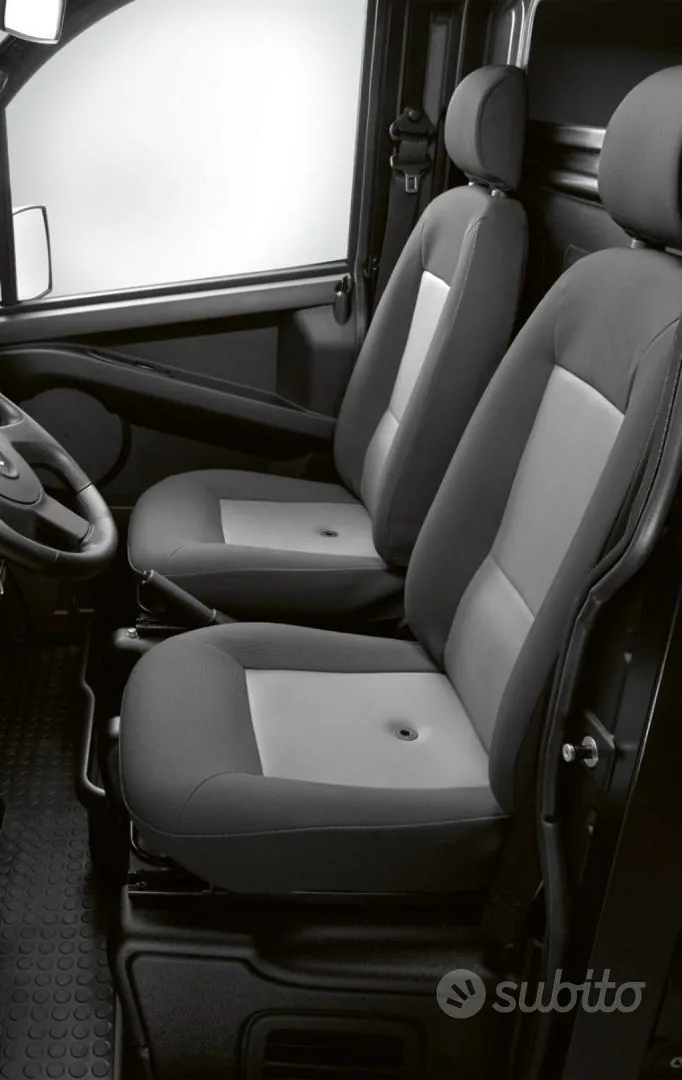 Aixam E-Truck photo 5