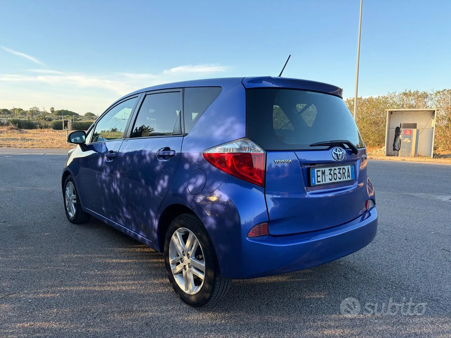 Toyota Verso-S 2012 photo 4