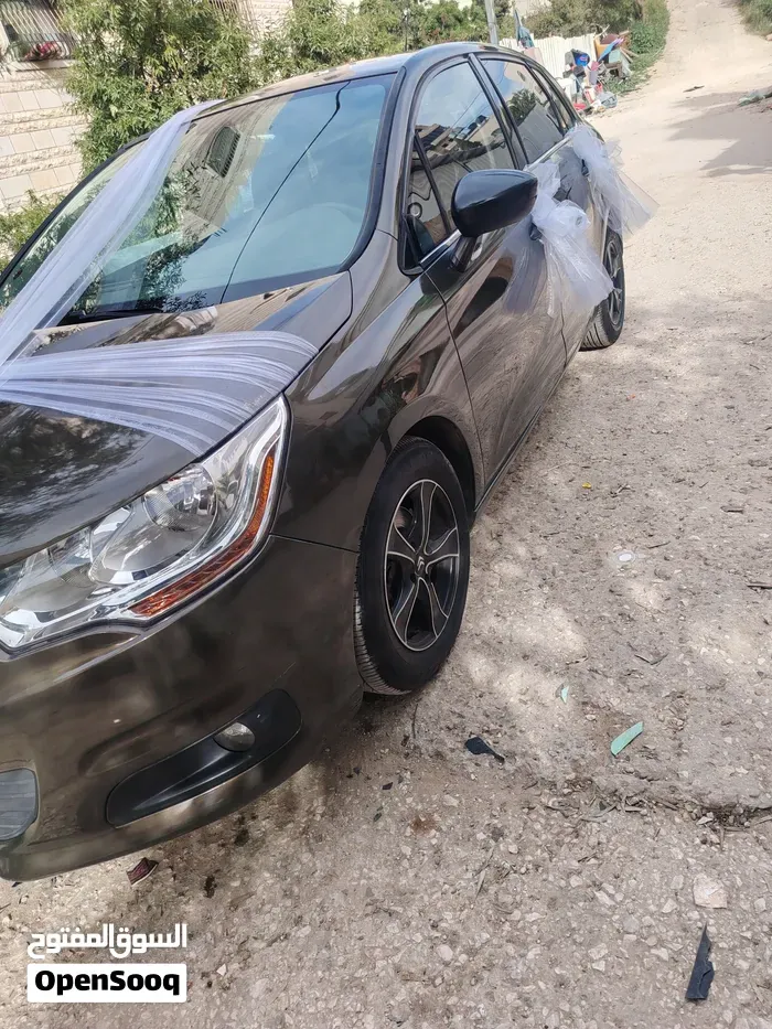 Citroen C4 2012 photo 3