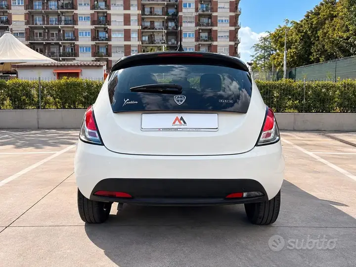 Lancia Ypsilon 2023 photo 3