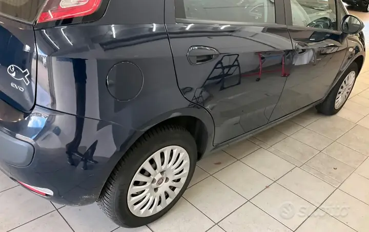 Fiat Punto Evo 2011 photo 5