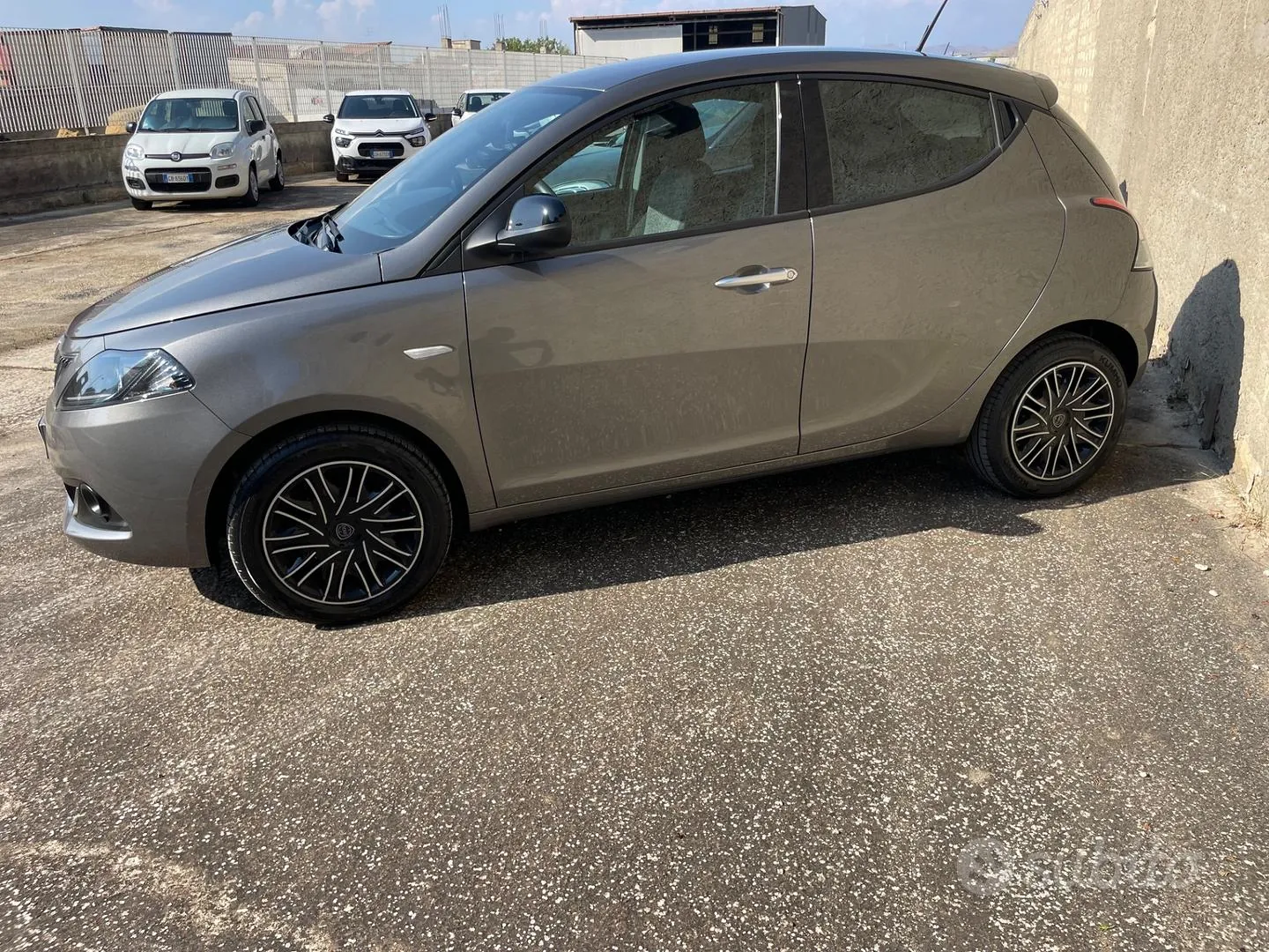 Lancia Ypsilon 2022 photo 2