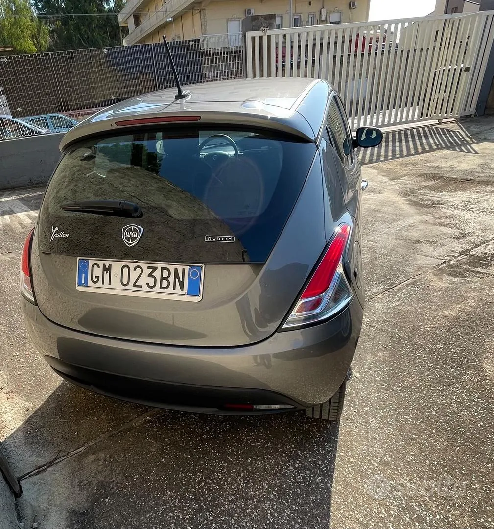 Lancia Ypsilon 2022 photo 3