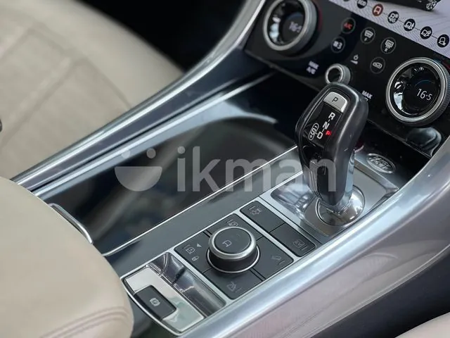 Land Rover Range Rover Sport 2018 photo 4