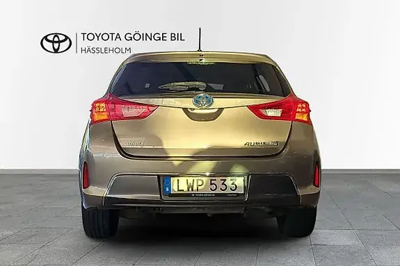 Toyota Auris 2015 photo 4