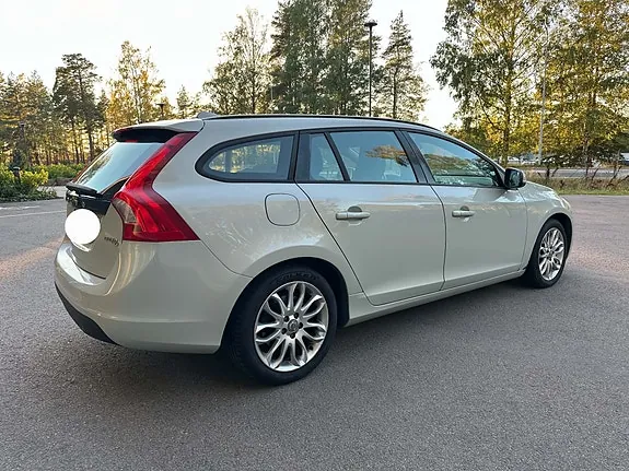 Volvo V60 2011 photo 5