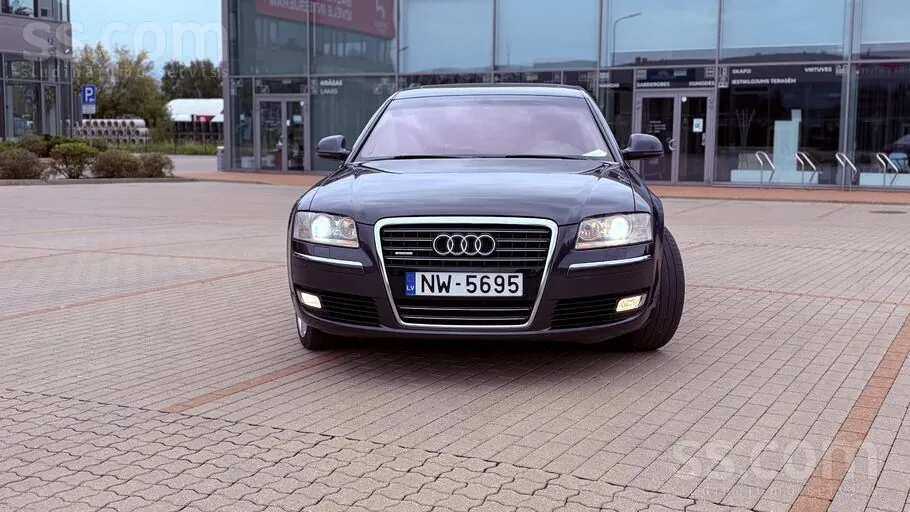 Audi A8