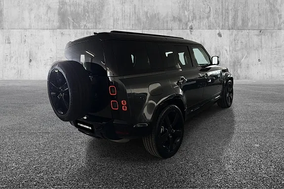 Land Rover Defender 2026 photo 3