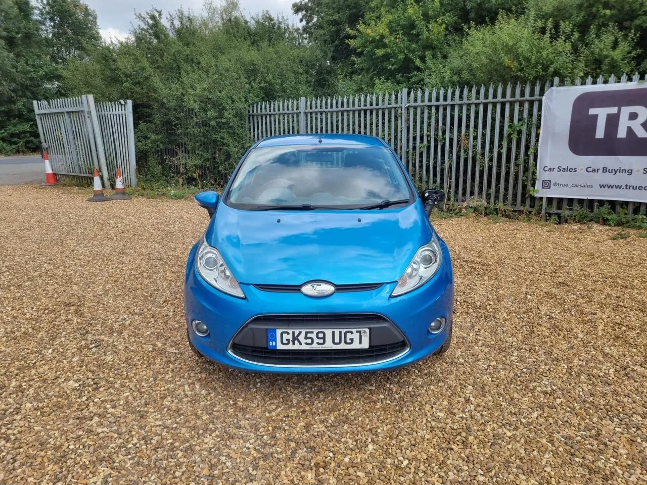 Ford Fiesta 2009 photo 2