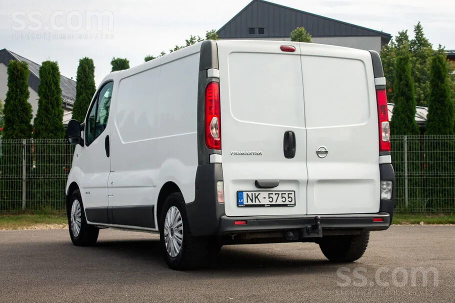 Nissan Primastar 2010 photo 2