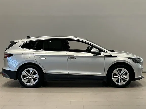 Skoda Enyaq 2023 photo 5