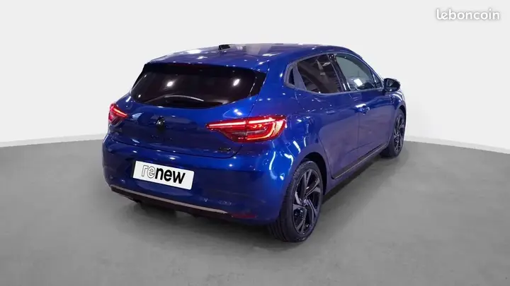 Renault Clio 2023 photo 2