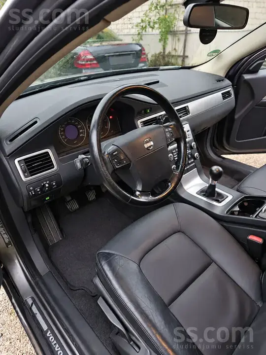 Volvo V70 2008 photo 4