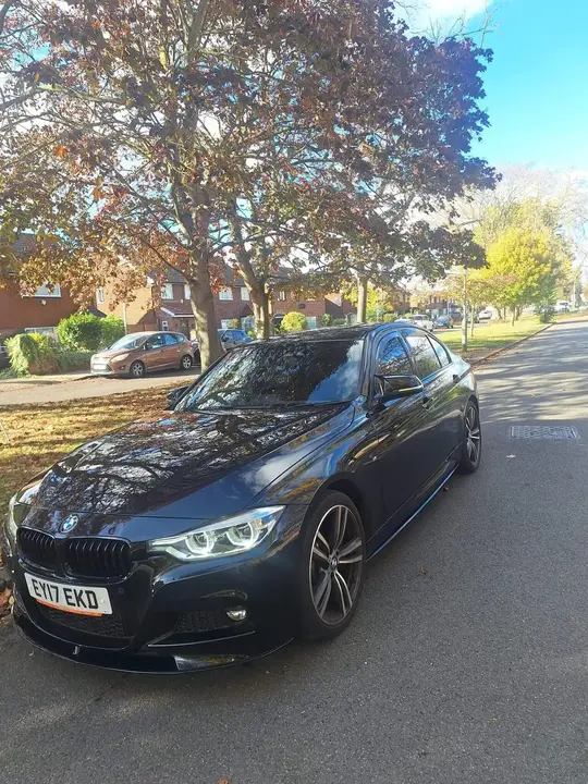 BMW 3 Series 2017 photo 2