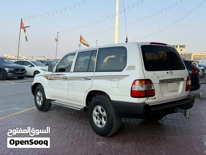 Toyota Land Cruiser 2000 photo 3