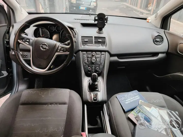 Opel Meriva 2010 photo 3