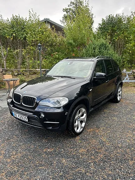 BMW X5 2011 photo 2