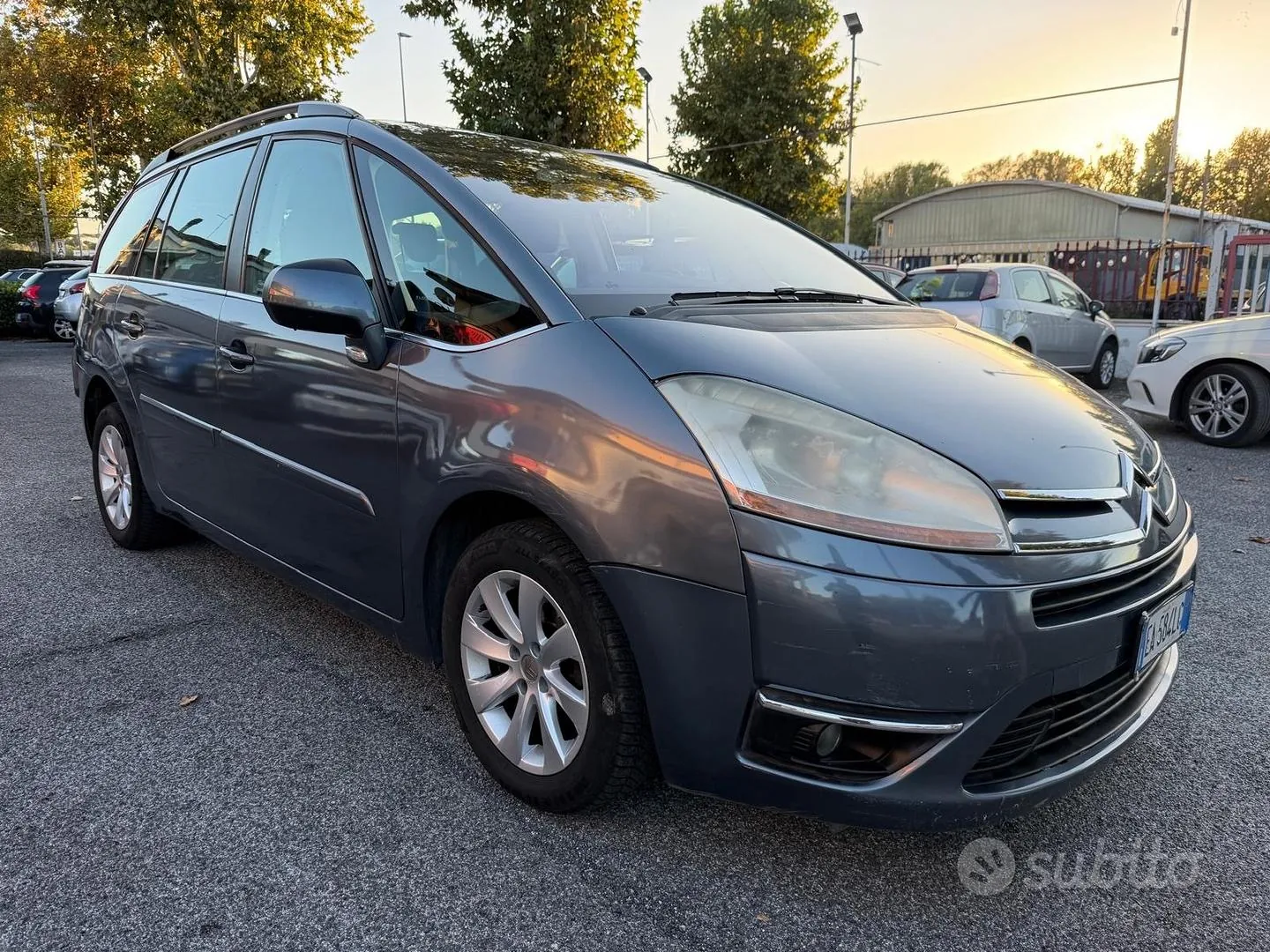 Citroen C4 Picasso 2010 photo 3