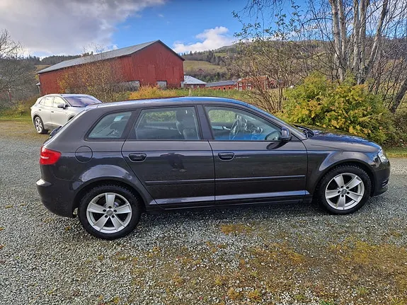 Audi A3 2010 photo 5