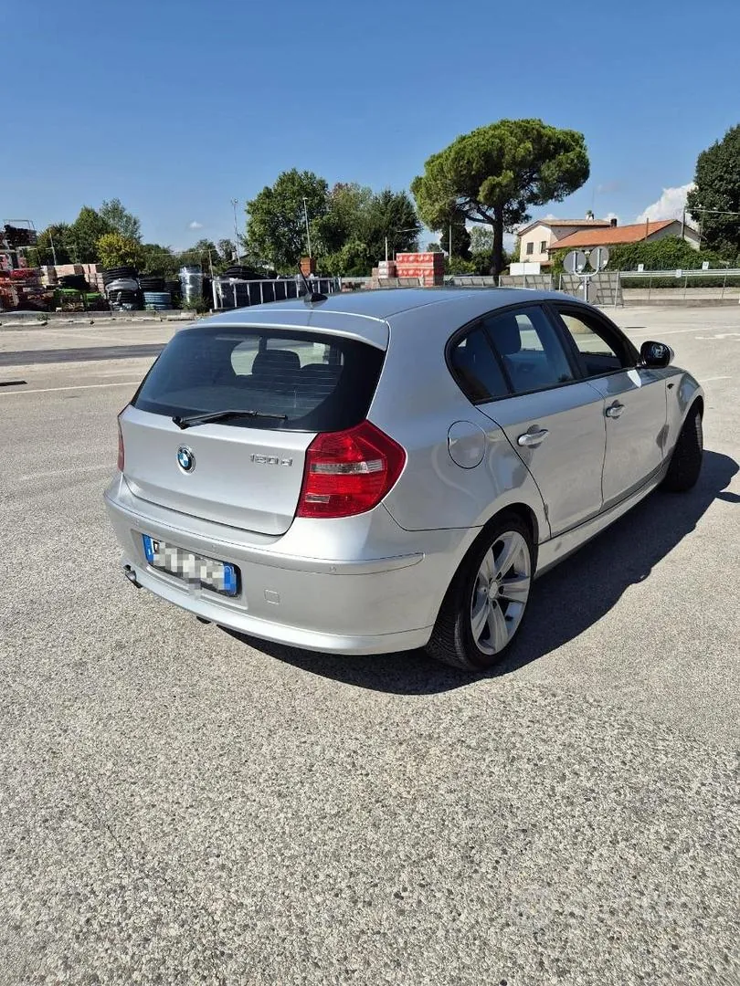 BMW 1 Series 2011 photo 3