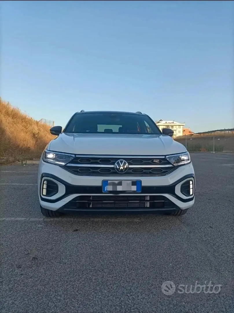 Volkswagen T-Roc 2022 photo 2