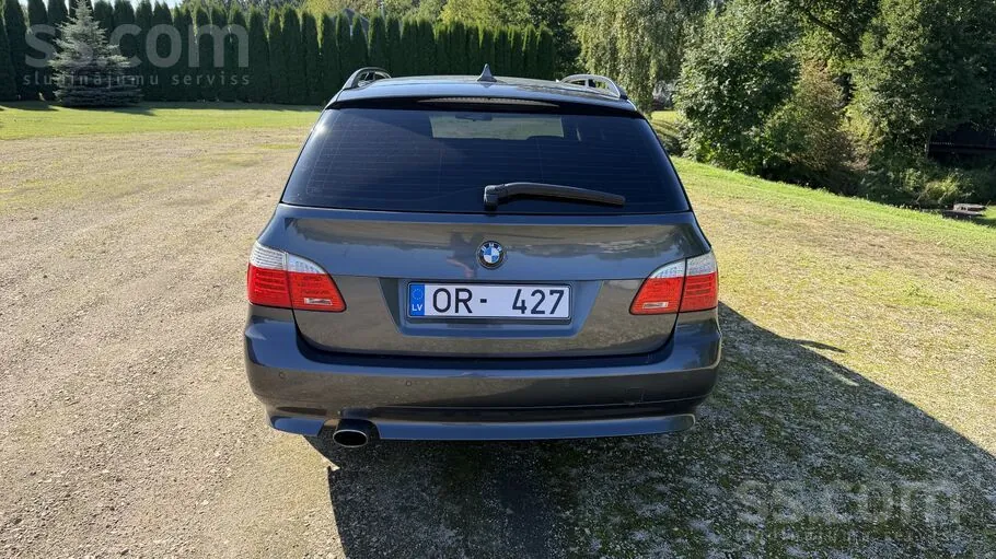 BMW 520 2009 photo 2