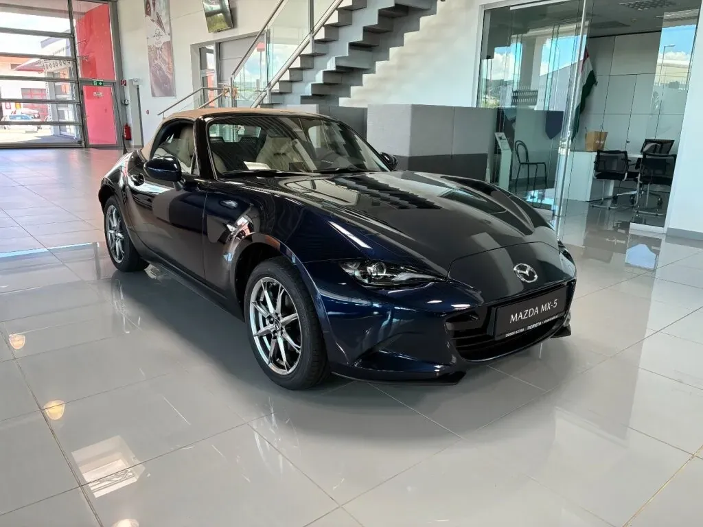 Mazda Mx-5 photo 3
