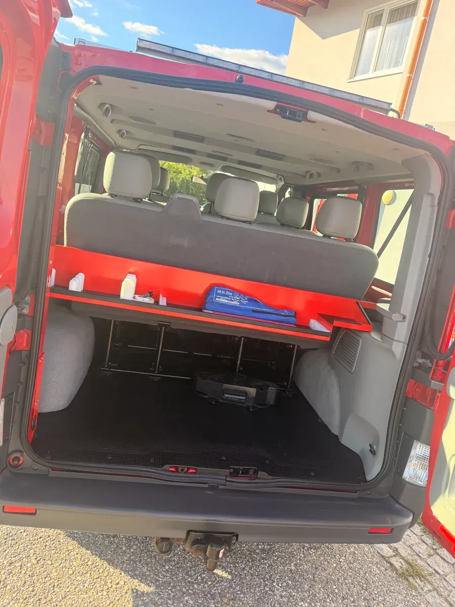 Opel Vivaro 2008 photo 2