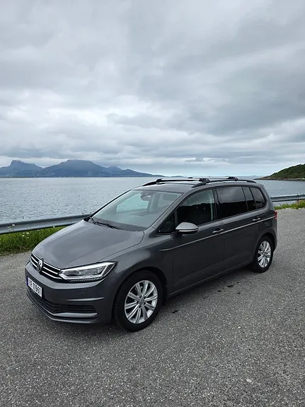Volkswagen Touran 2017 photo 5