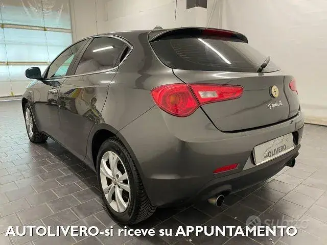 Alfa Romeo Giulietta 2011 photo 3