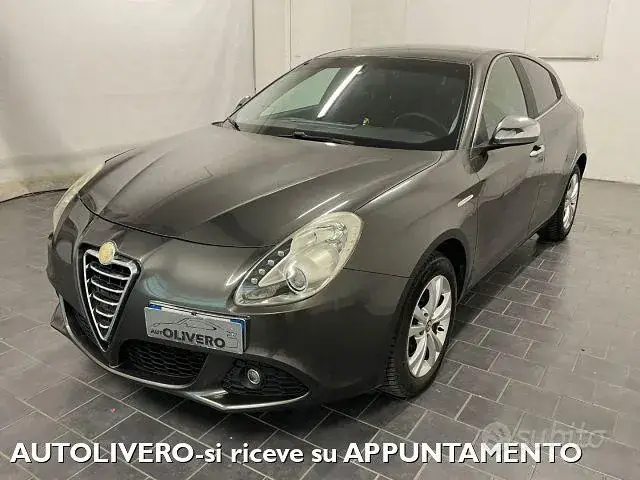 Alfa Romeo Giulietta 2011 photo 2
