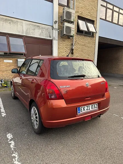 Suzuki Swift 2006 photo 3