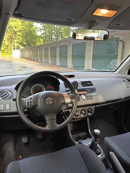 Suzuki Swift 2006 photo 5