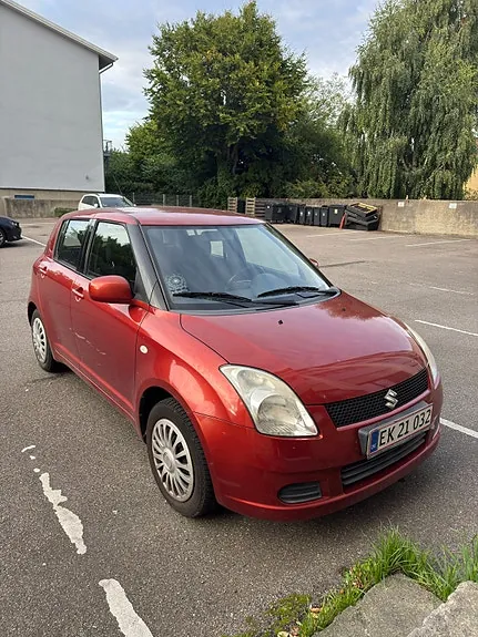 Suzuki Swift 2006 photo 2